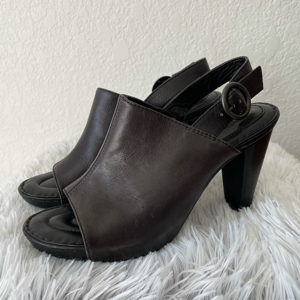 BORN LEATHER CLOGS PEEPTOE HEELS 7
